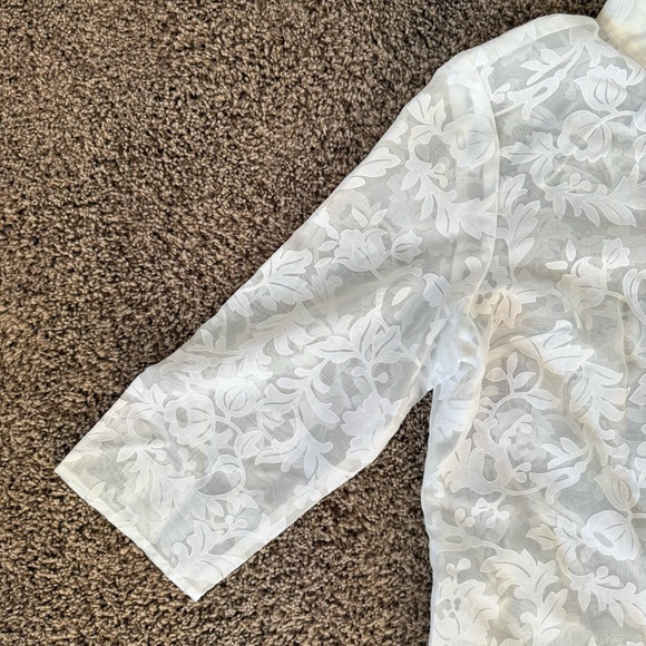 Vintage Sheer White Floral Fabric Buttoned Tunic Top By UNITS Size PXL - Picture 4 of 6